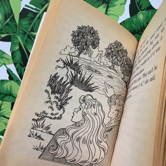 Vintage 1992 Barbie Book Phantom of Shrieking Pond Spooky - Picture 6 of 8